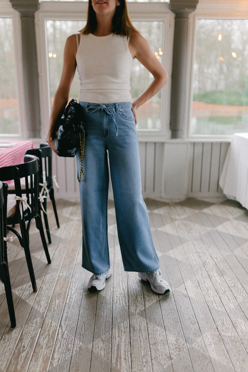 OBJRosie Mittelwasch-Jeans mit weitem Bein in Light Blue Denim