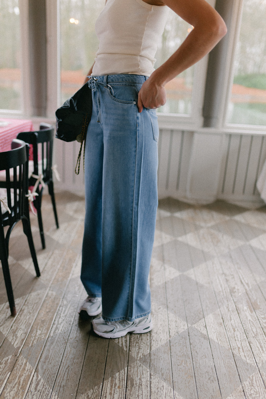 OBJRosie Mittelwasch-Jeans mit weitem Bein in Light Blue Denim