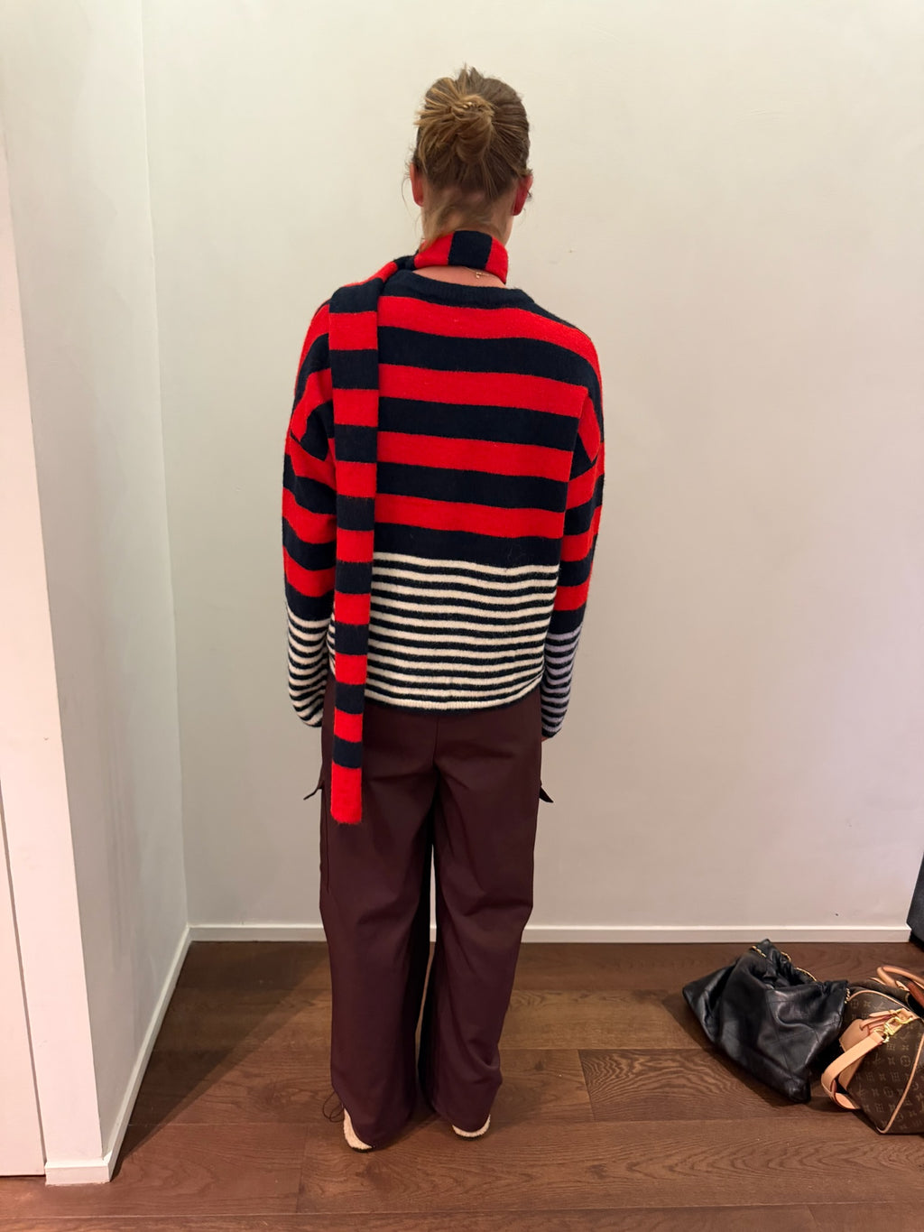 Juliette striped jumper with scarf navy/red