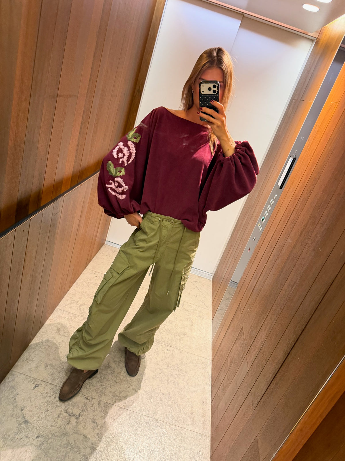 Theresa off shoulder sweatshirt burgundy