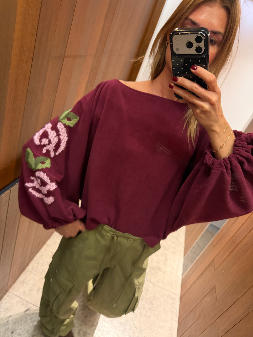 Theresa off shoulder sweatshirt burgundy