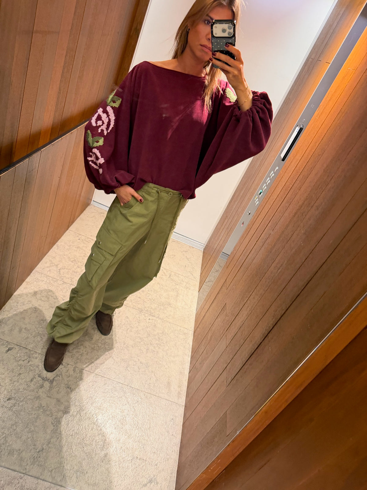 Theresa off shoulder sweatshirt burgundy