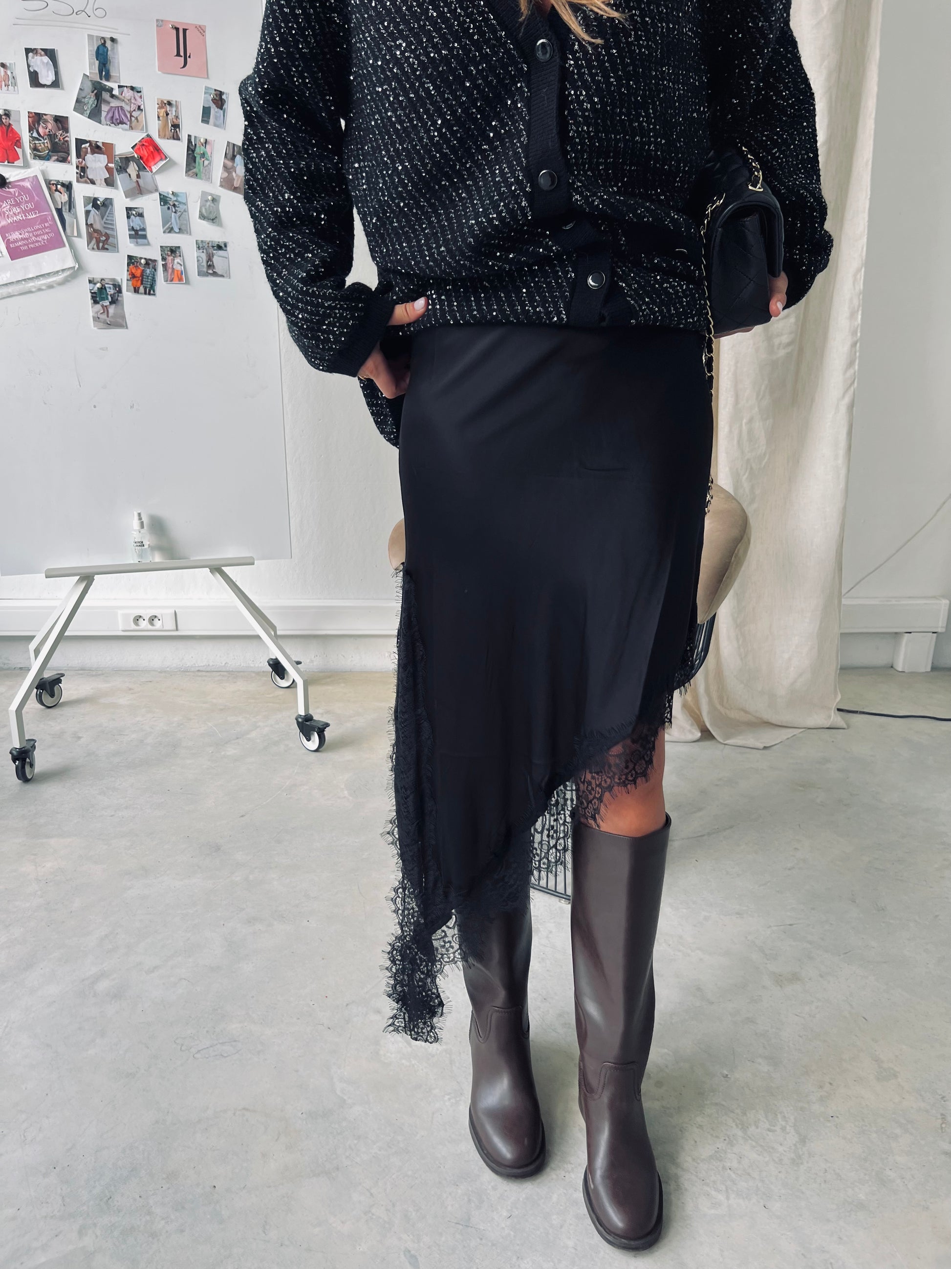 Odette lace dress black