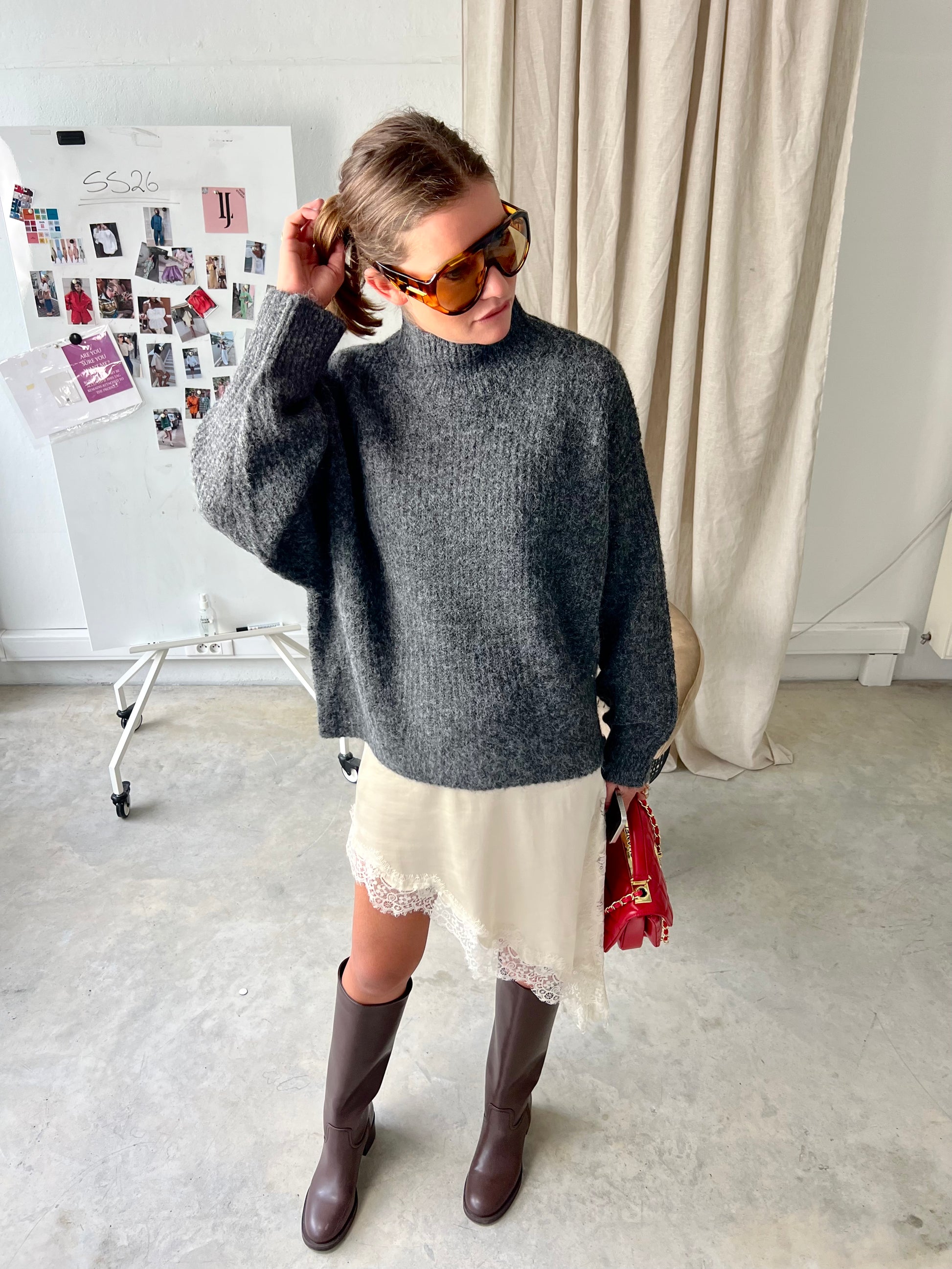 Odette lace skirt soft pearl