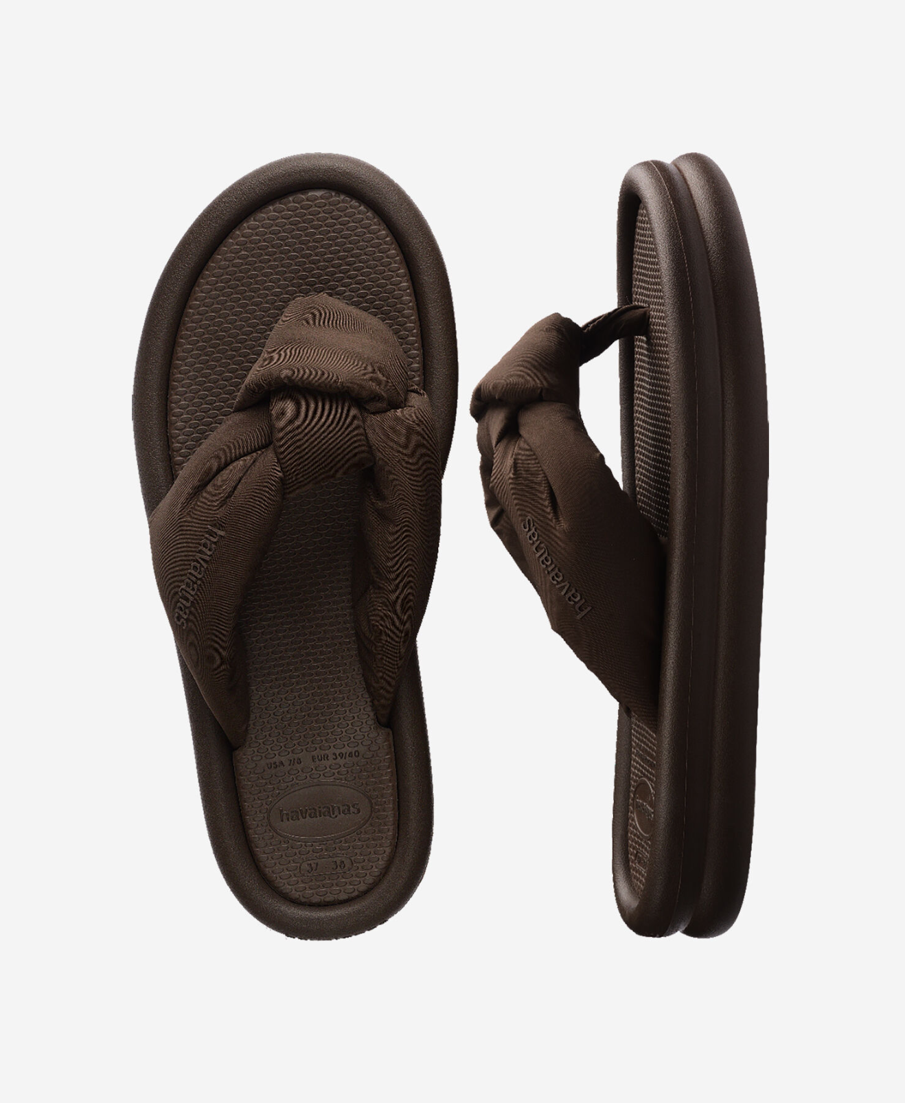 Havaianas over puffed up dark brown