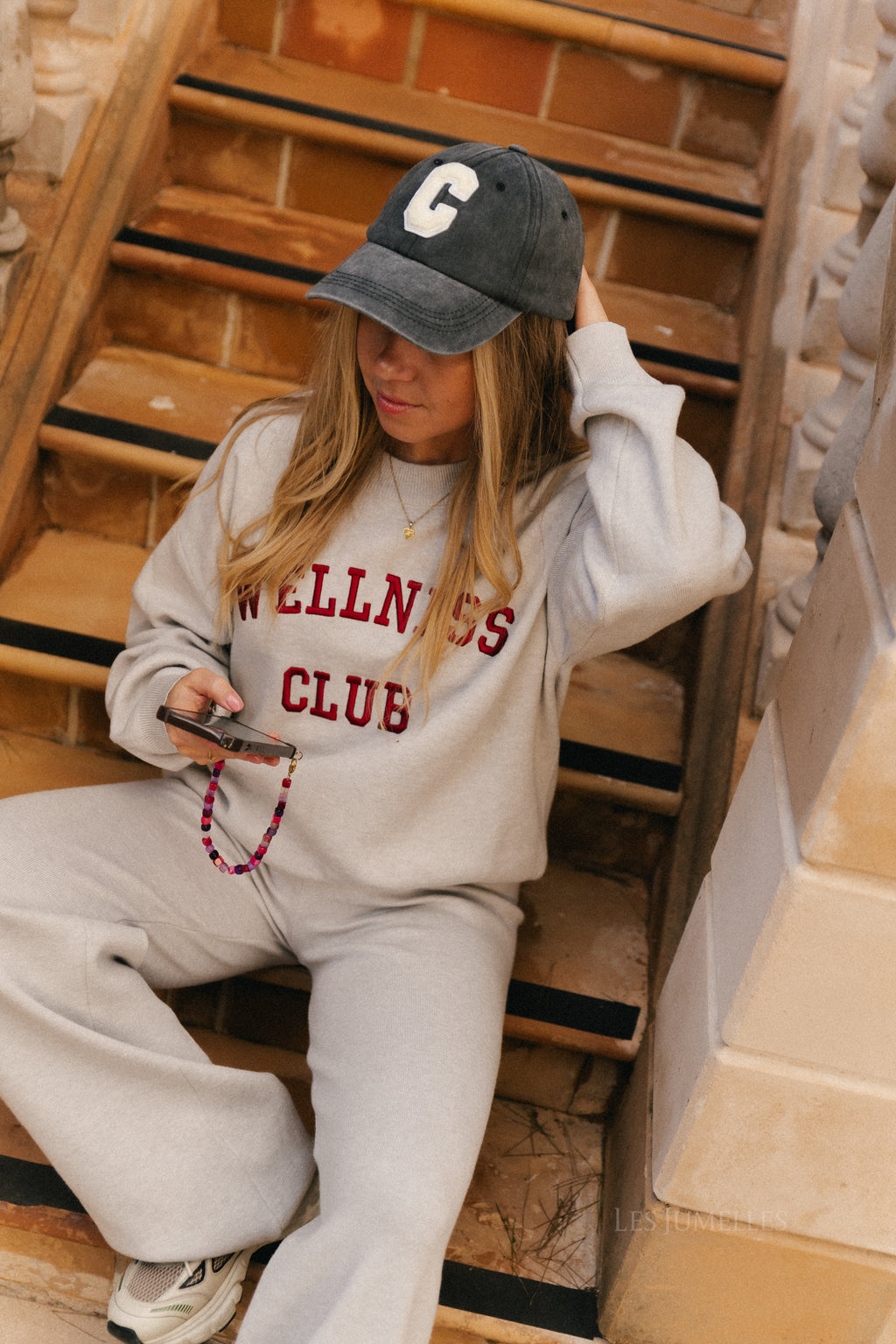 Casquette 'C' en denim anthracite délavé