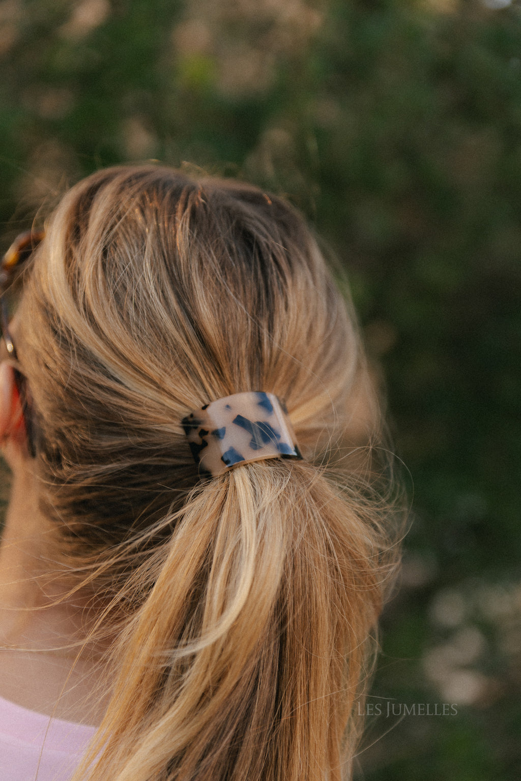 Tortoiseshell hair cuff with elastic - beige