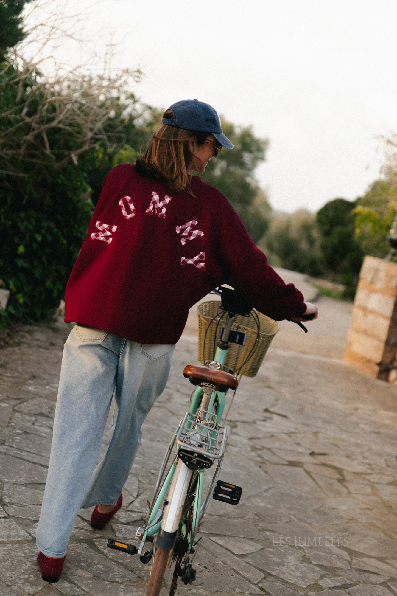 Embroidered MOMMY sweater burgundy