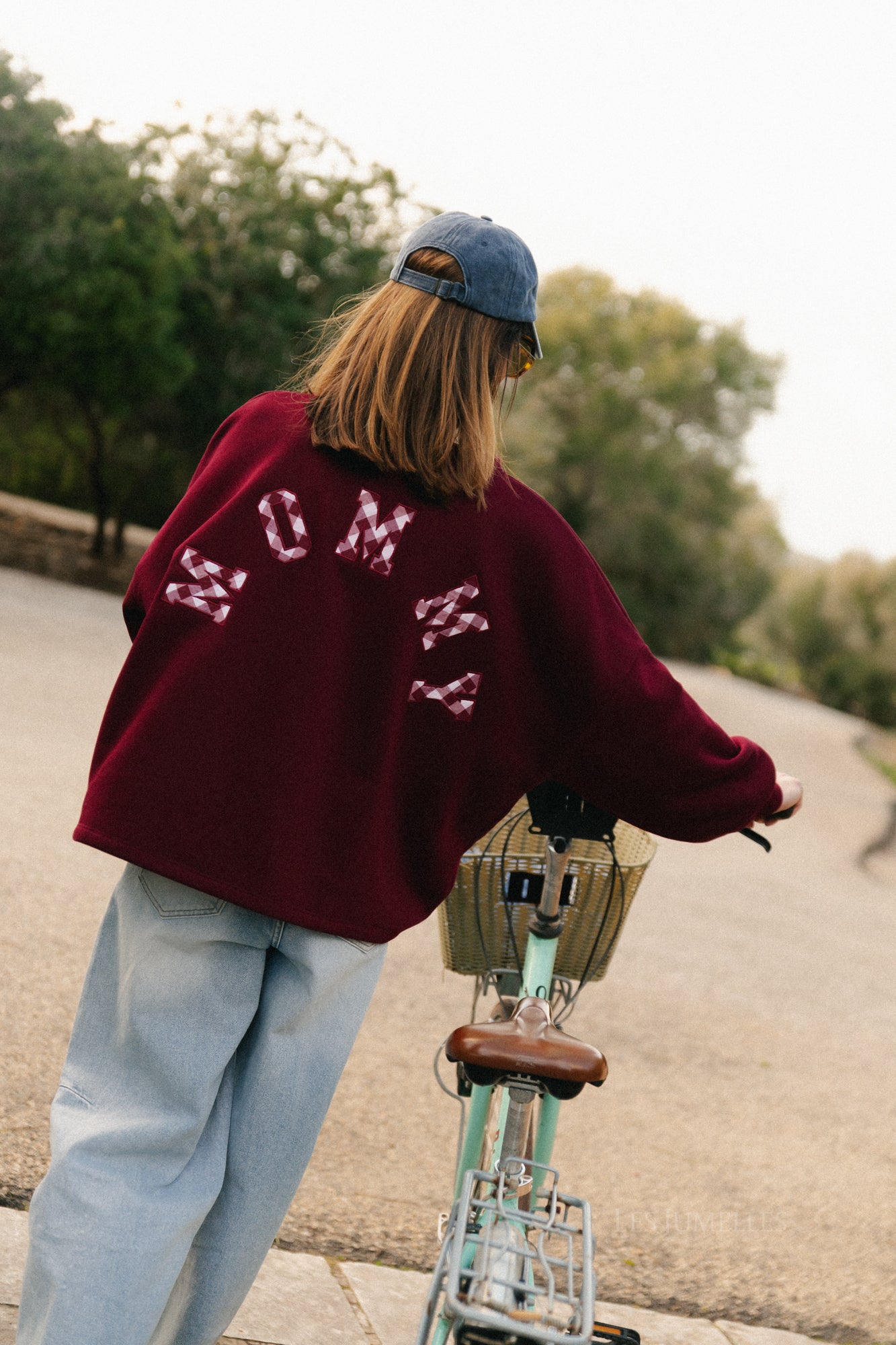 Embroidered MOMMY sweater burgundy