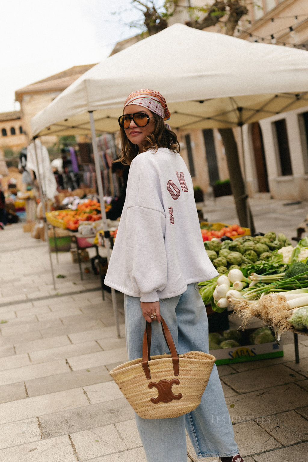 Embroidered MOMMY sweater grey