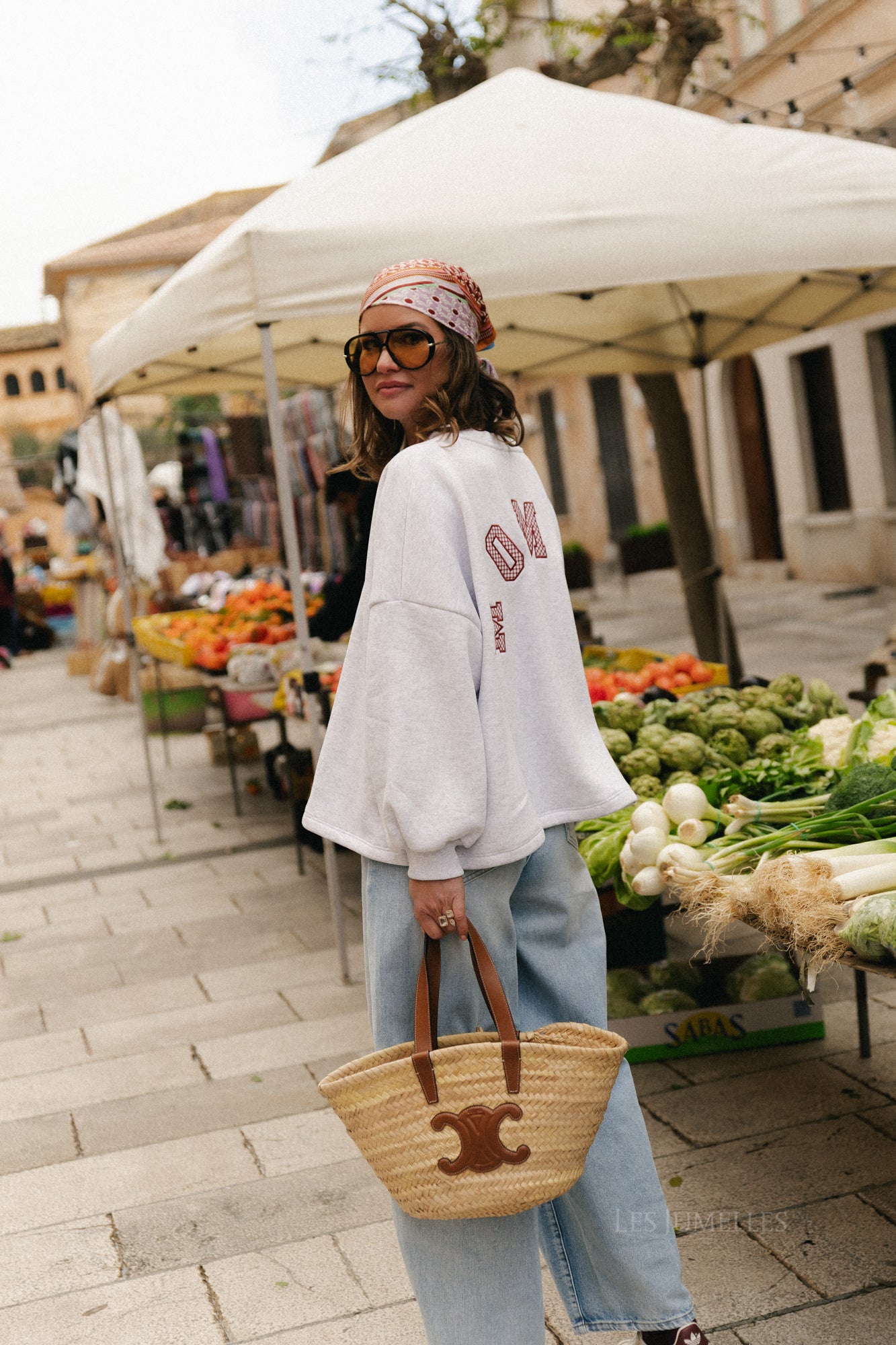 Embroidered MOMMY sweater grey