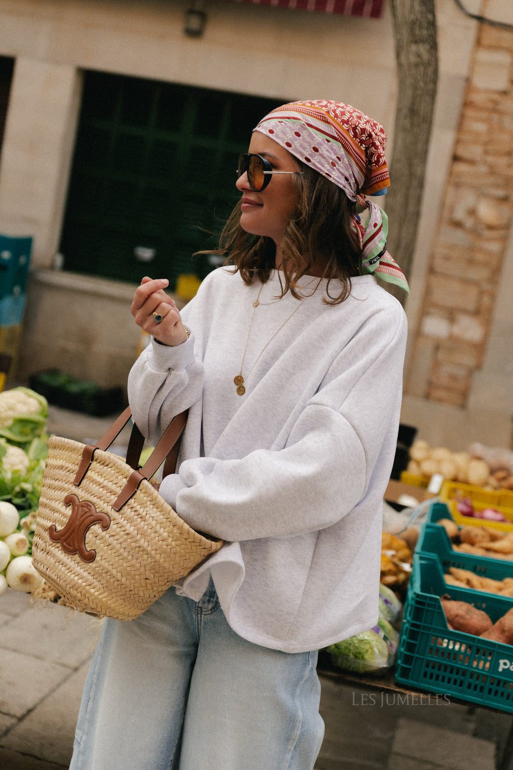 Embroidered MOMMY sweater grey