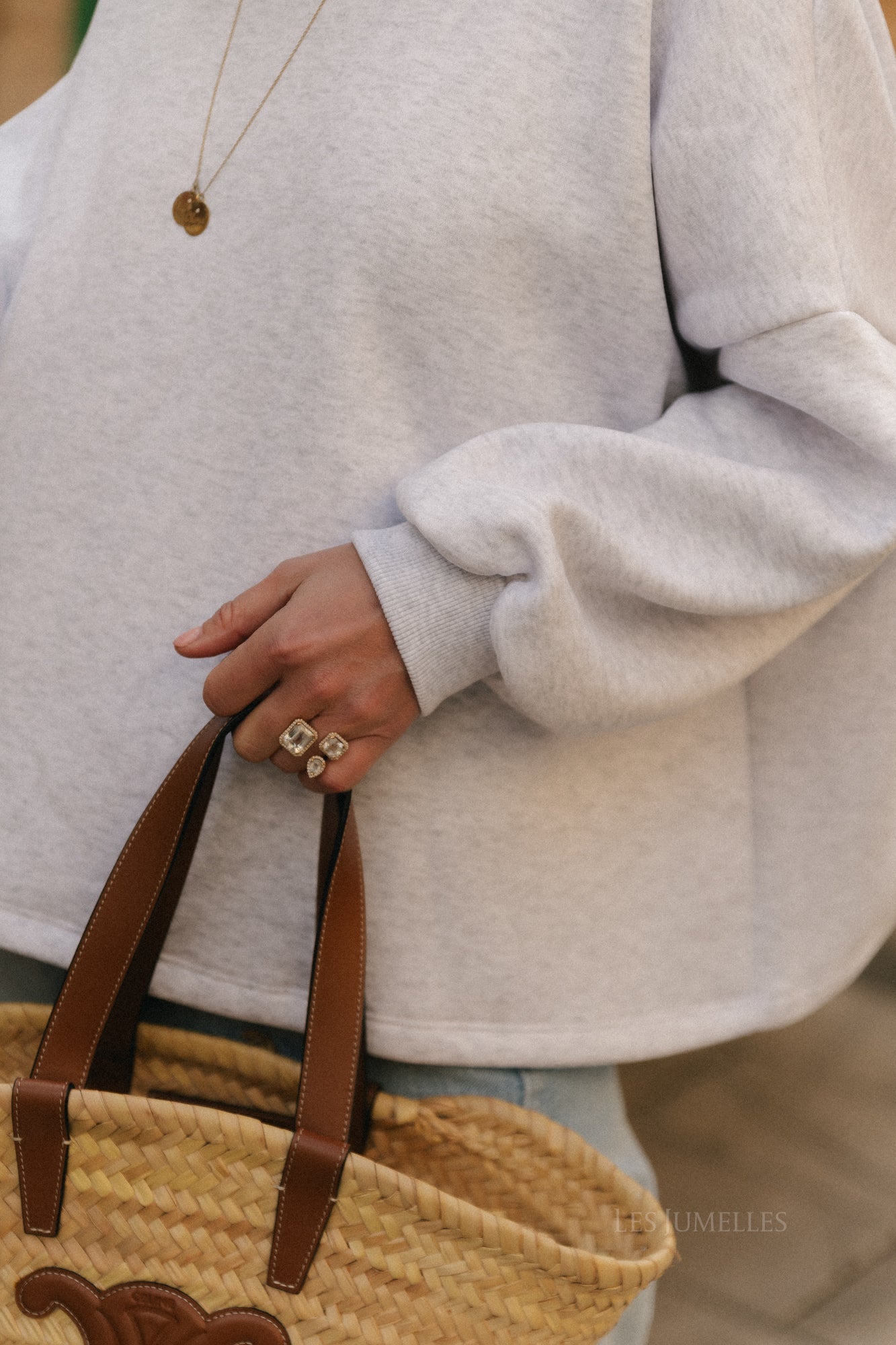 Embroidered MOMMY sweater grey