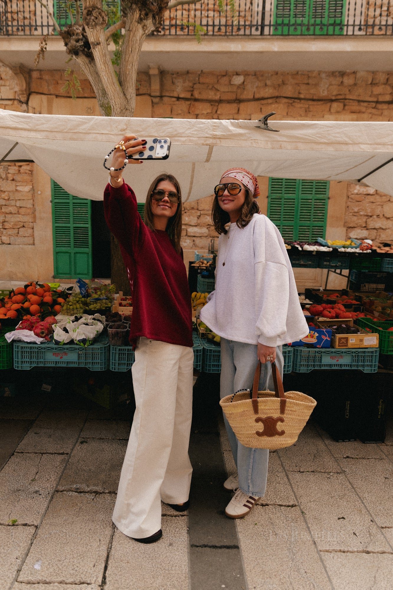 Embroidered MOMMY sweater grey