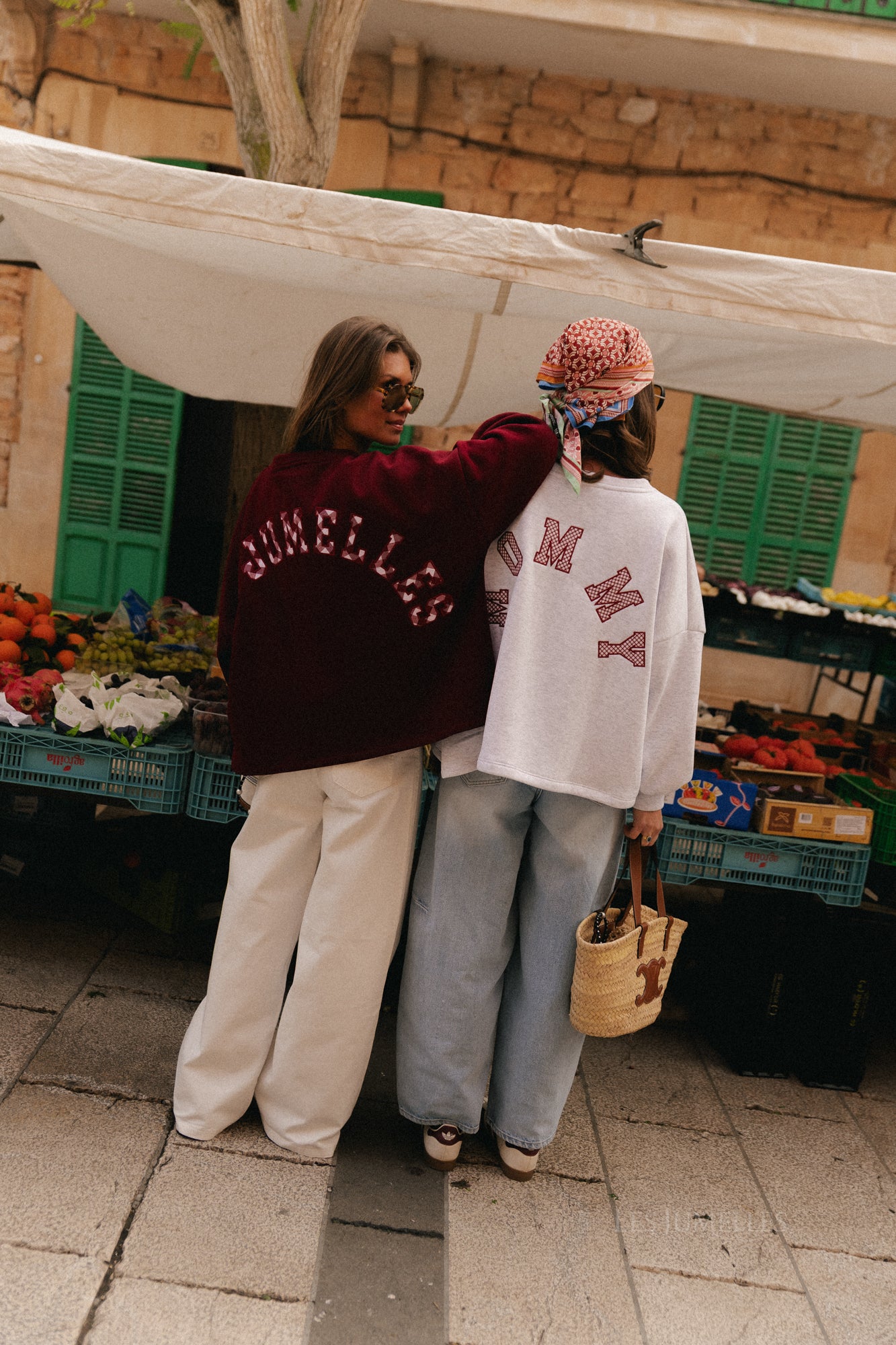 Embroidered LES JUMELLES sweater burgundy