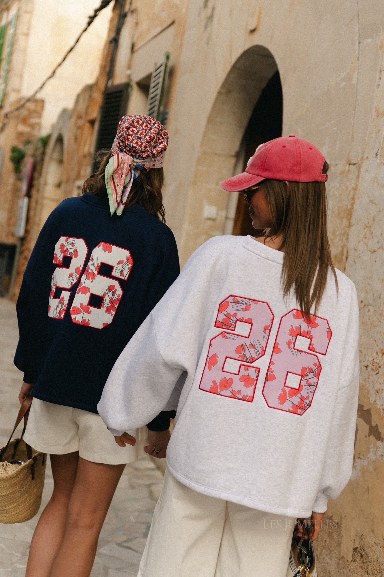 Embroidered 26 sweater navy