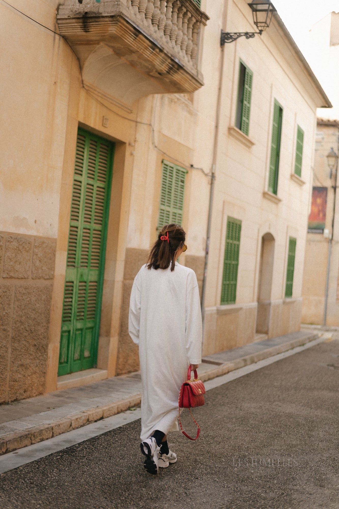 Tila Celabrina Haarclip in Grenadine Red