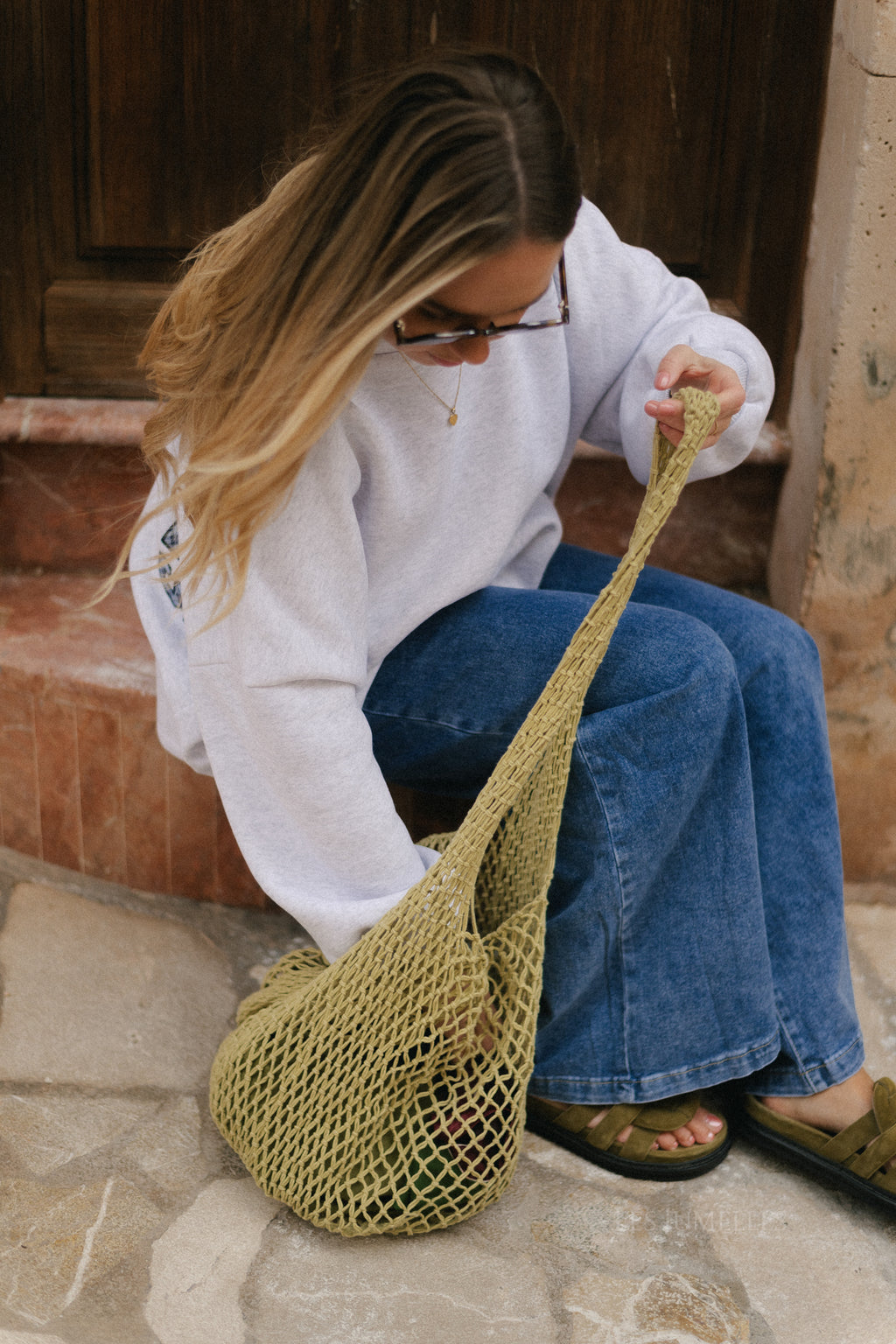 Embroidered LES JUMELLES sweater grey