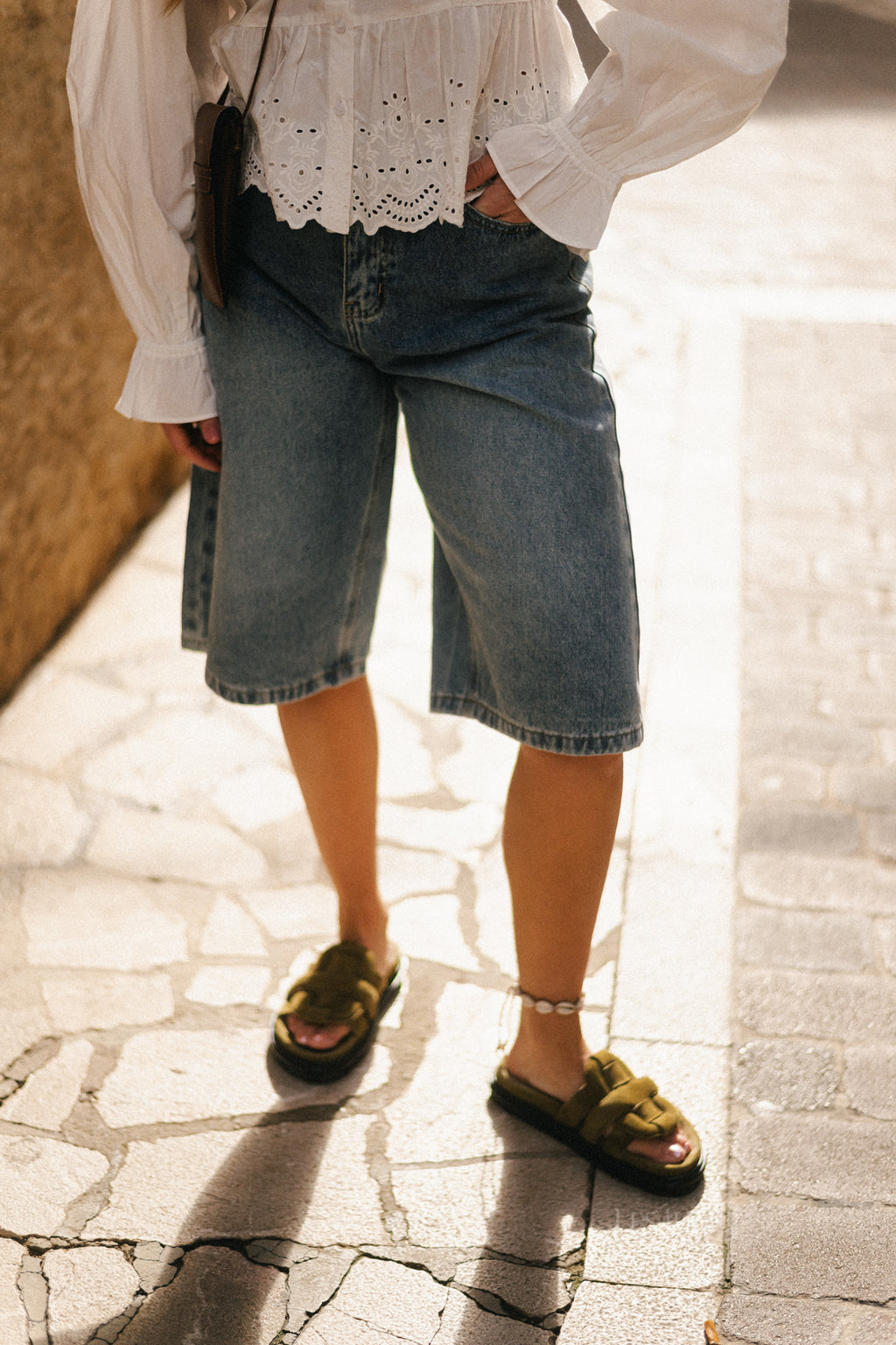 Serena knee length bermuda washed denim