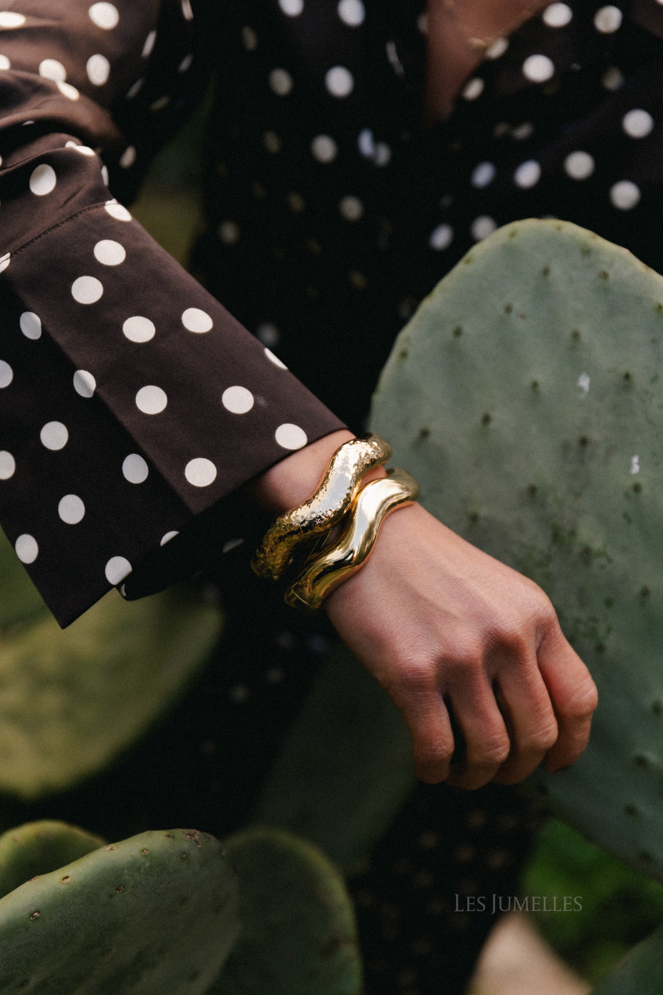 Wave bracelet - gold