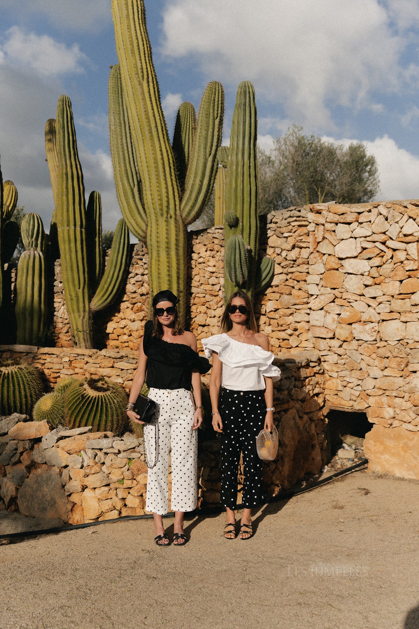 Rhea one shoulder top black