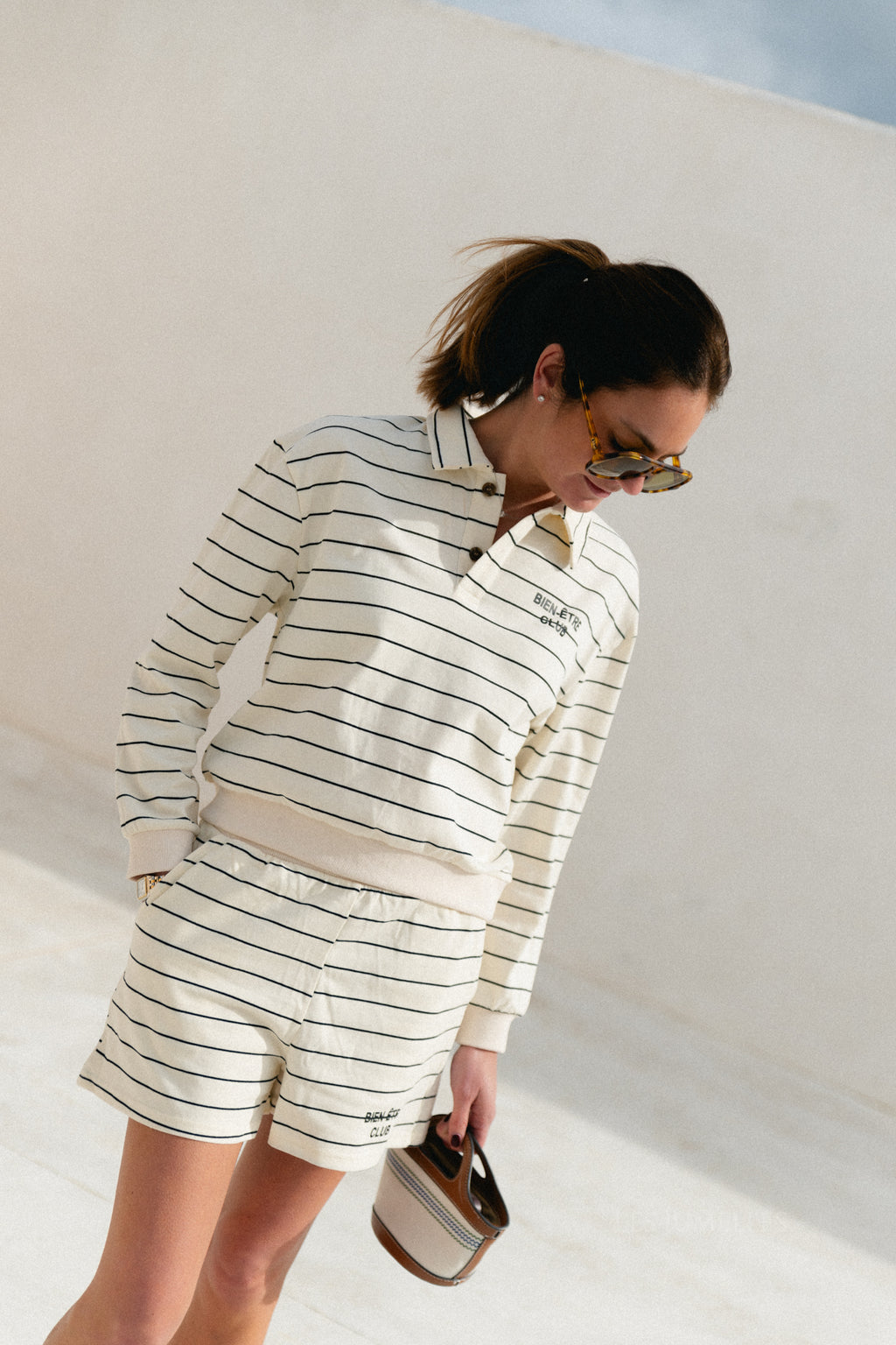 Bien-être club striped polo-collar sweatshirt ecru/black
