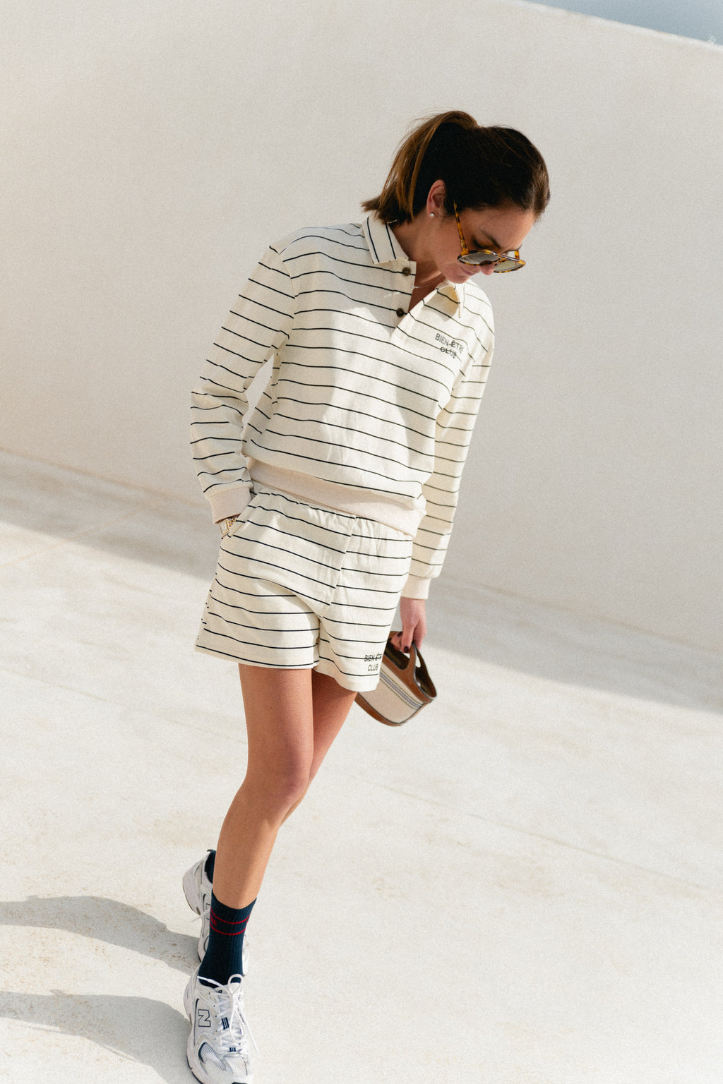 Bien-être club striped polo-collar sweatshirt ecru/black