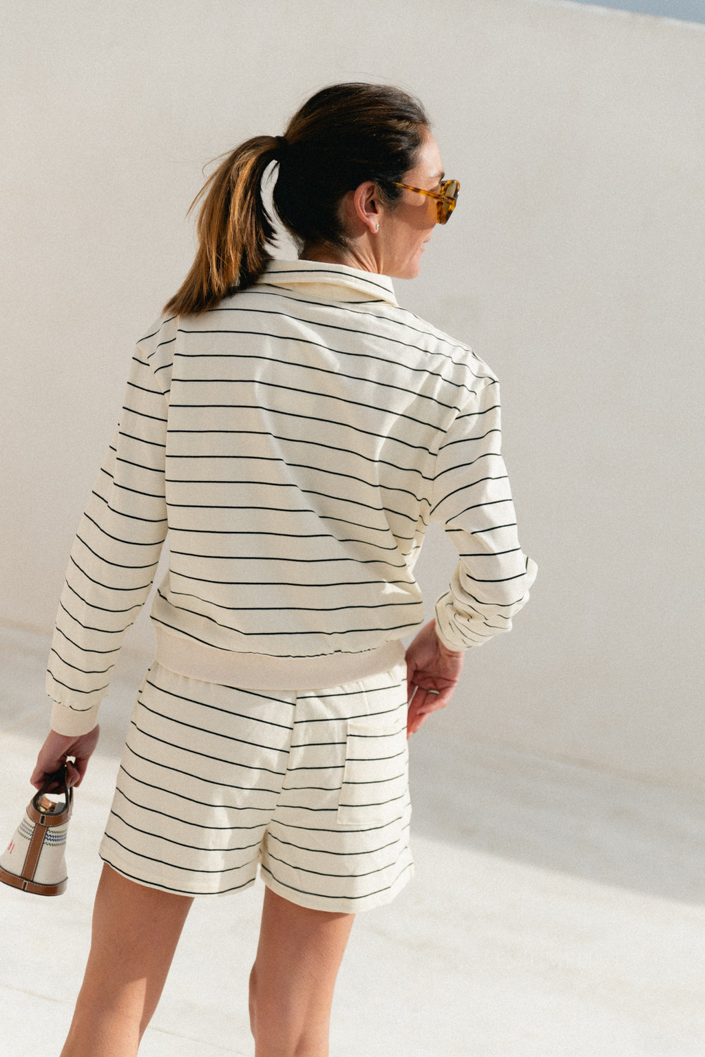 Bien-être club short à rayures écru/noir