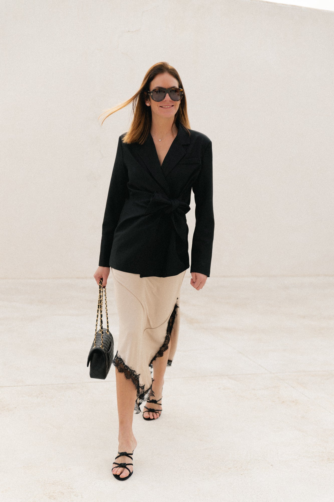 Nova blazer met strik zwart