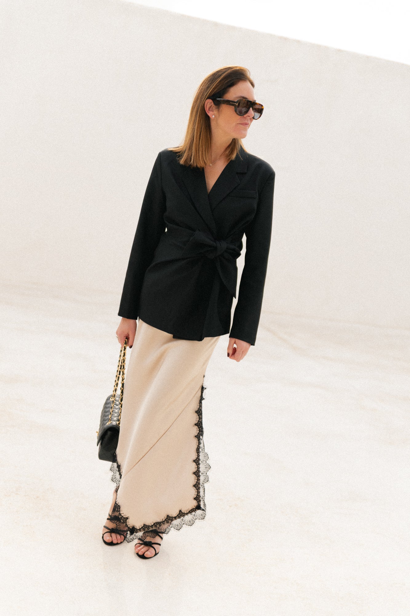 Nova blazer met strik zwart