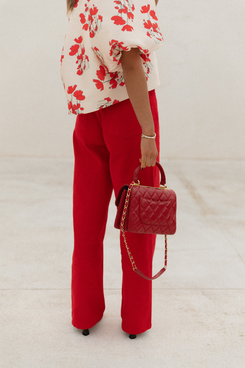 Pantalon large en denim TNS rouge tulipe