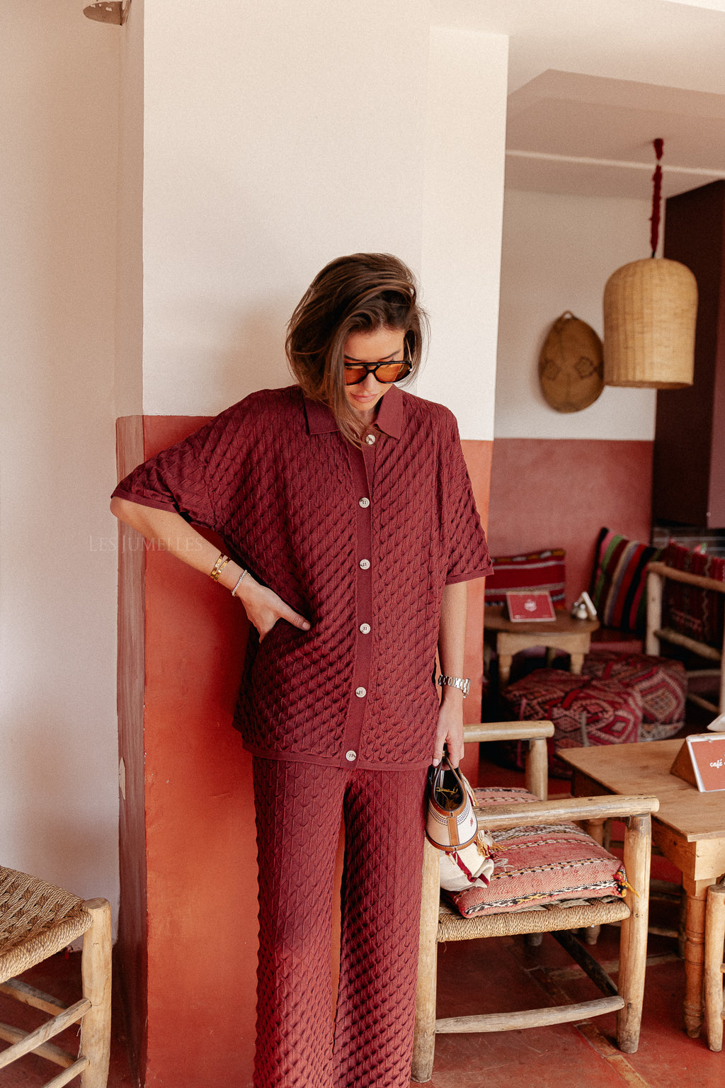 James crochet shirt mahogany
