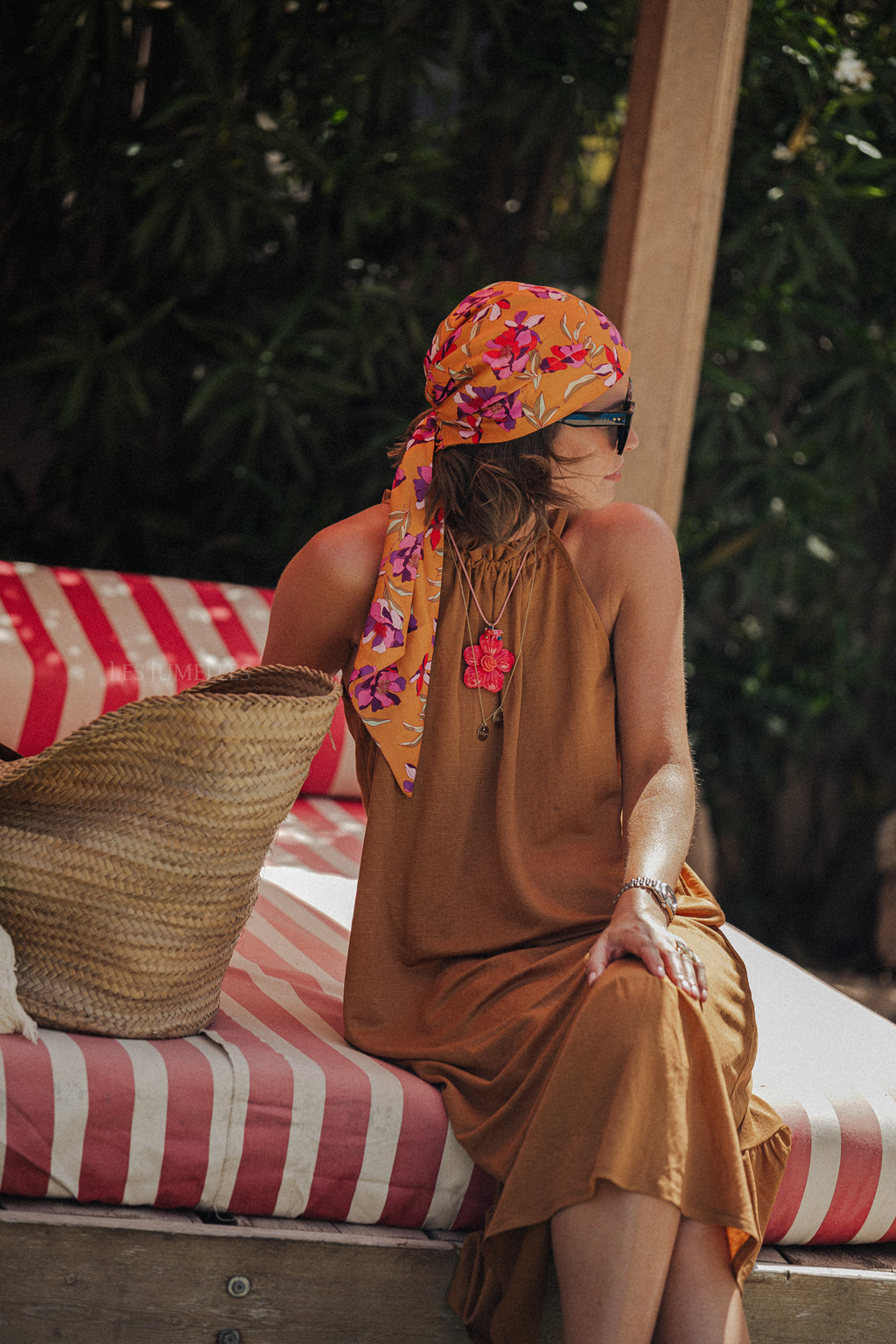 VICarmena Neckholder-Midikleid in Cathay Spice