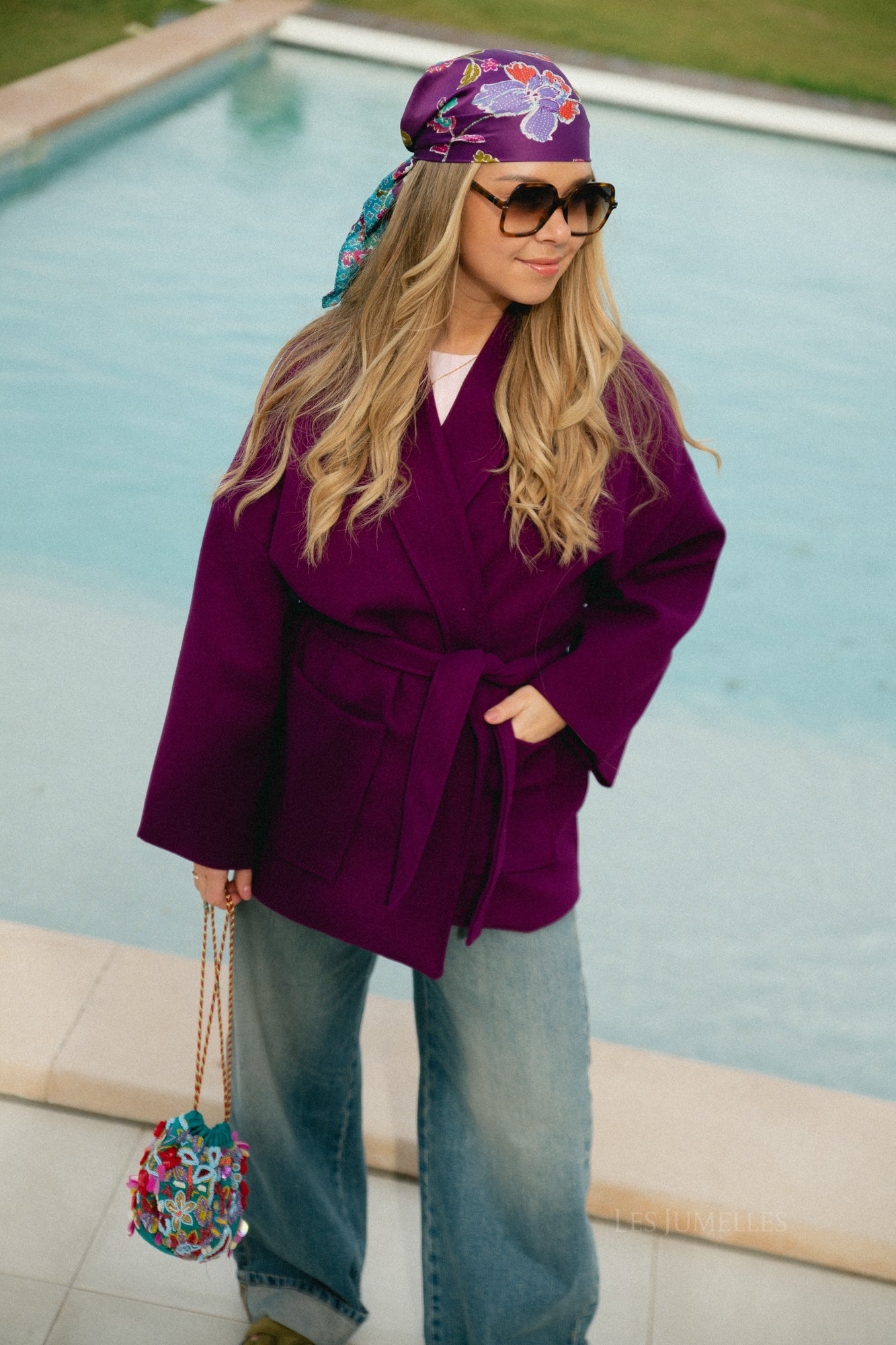 Eloise Mantel burgundy