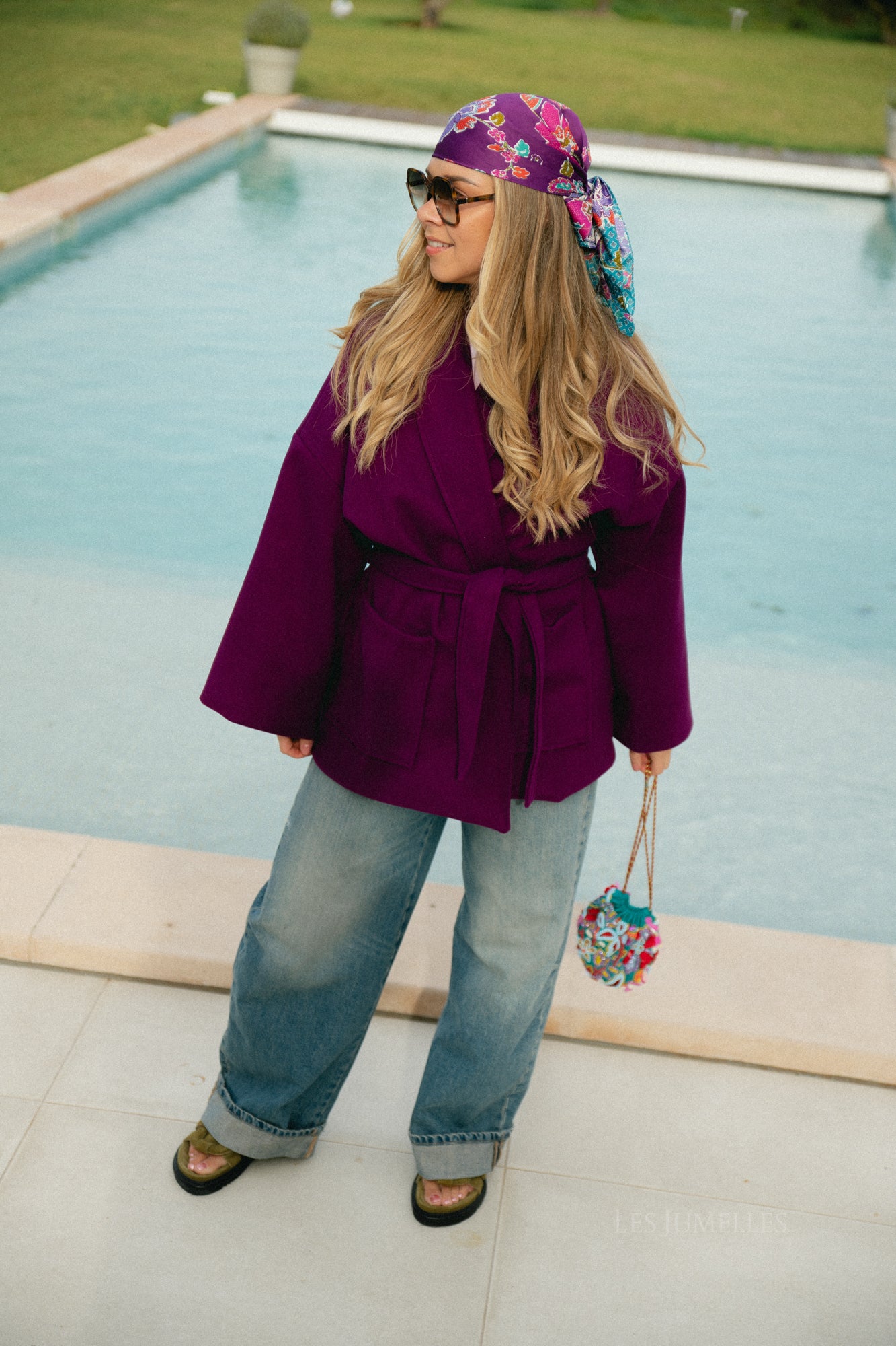 Eloise Mantel burgundy