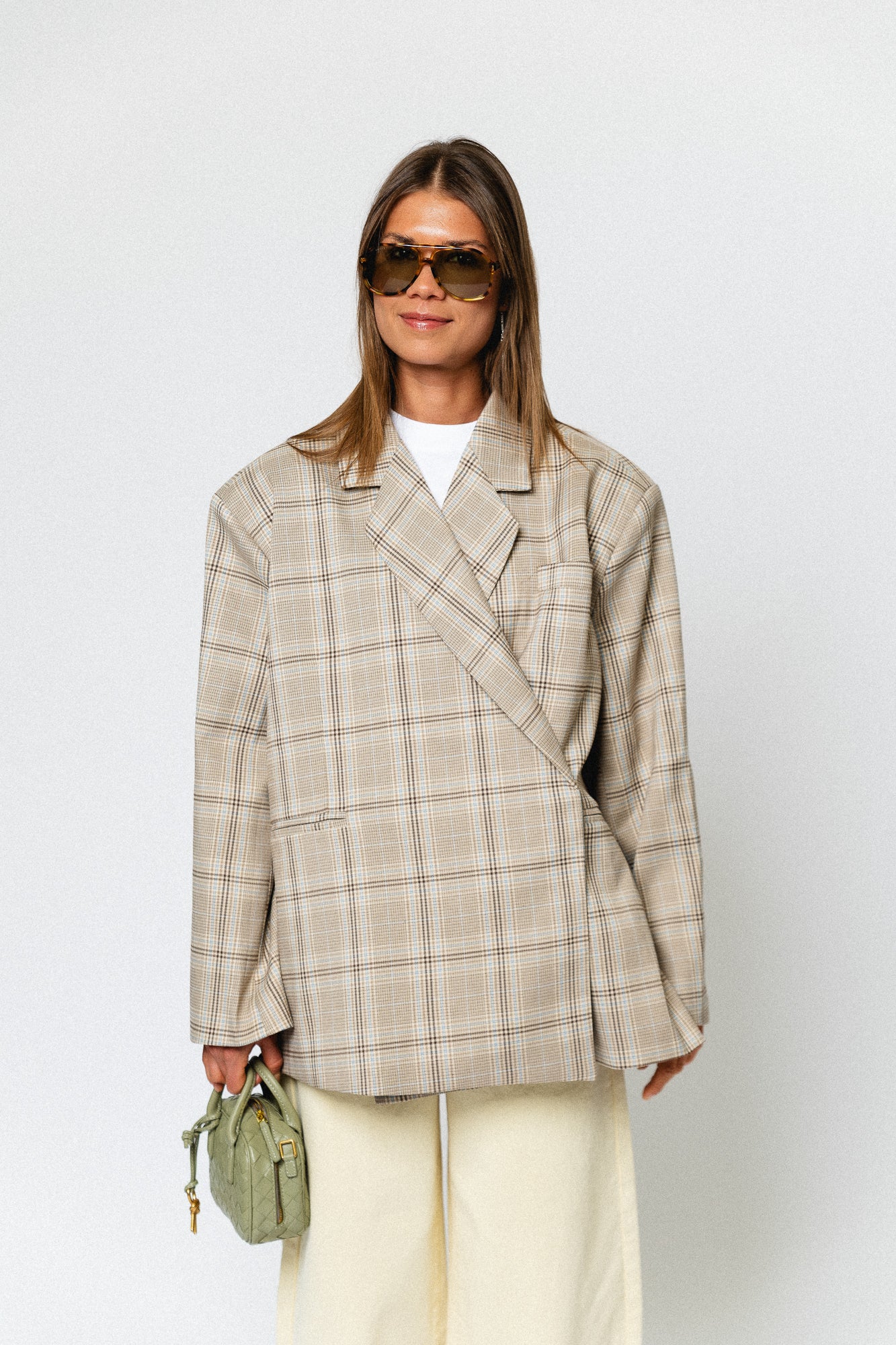 Chloe oversized signature check blazer taupe/brown