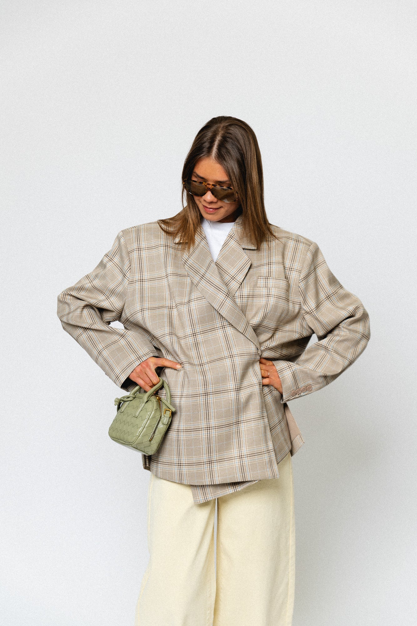 Chloe oversized signature check blazer taupe/brown