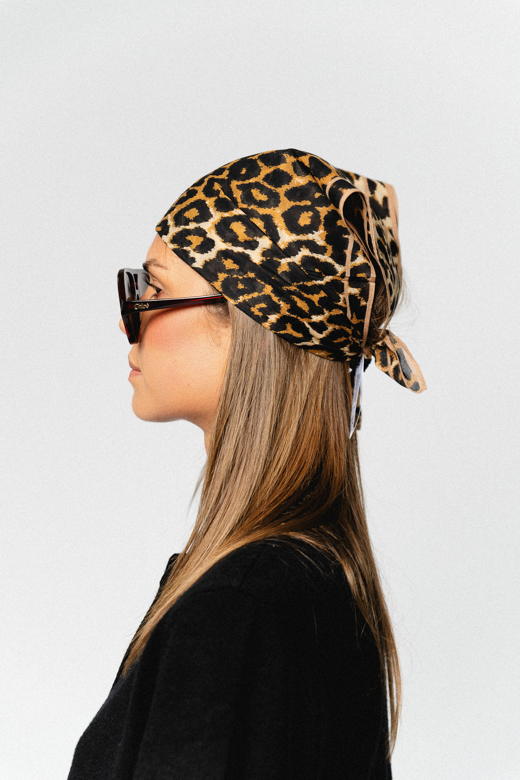 Leopa edgia cotta scarf