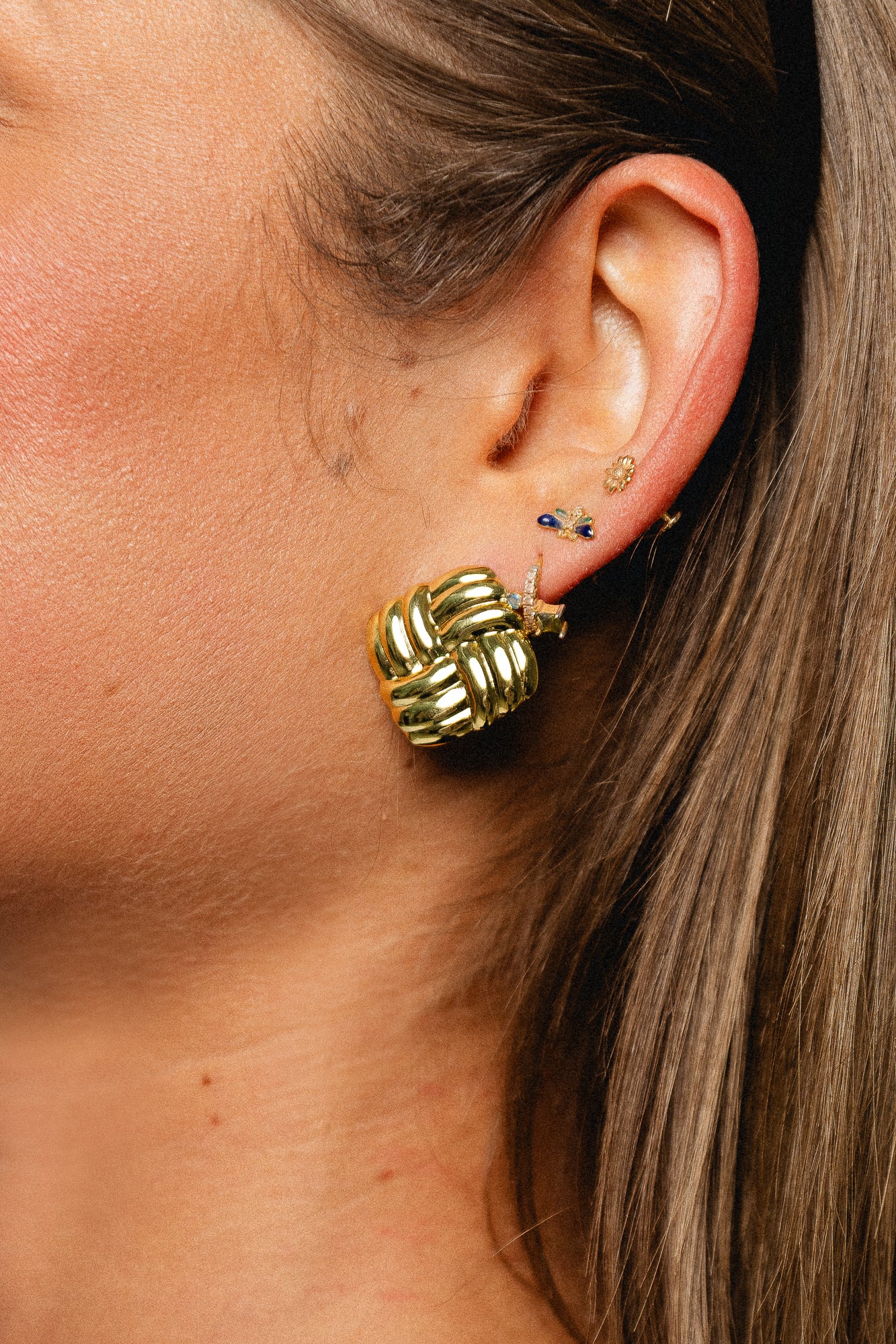 Square texture stud earrings gold plated