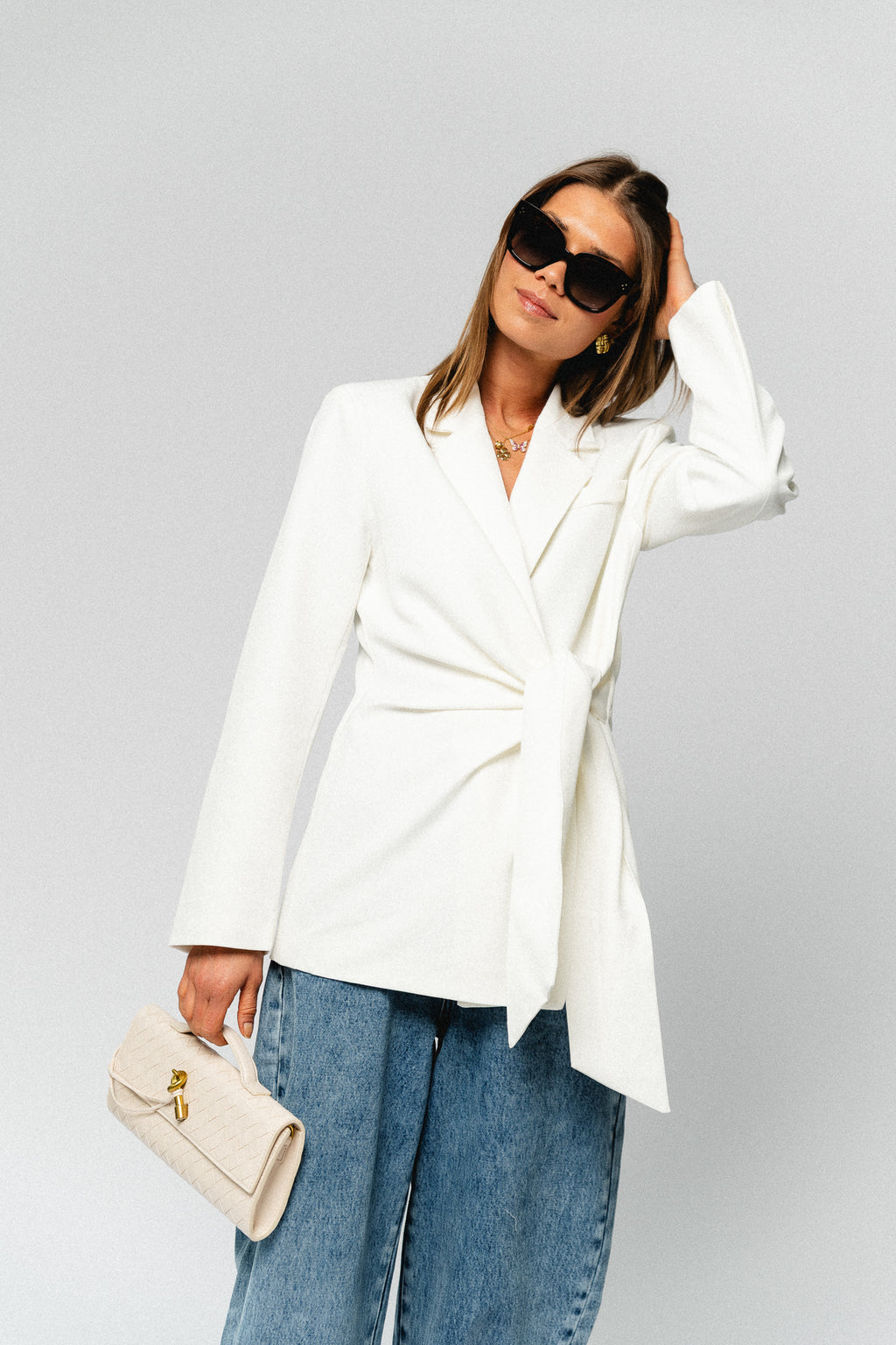 Nova tied blazer off white