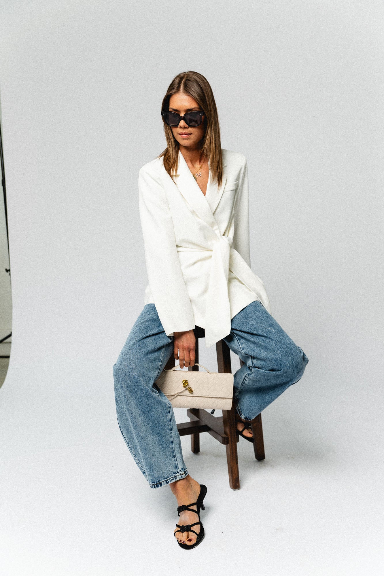 Nova tied blazer off white