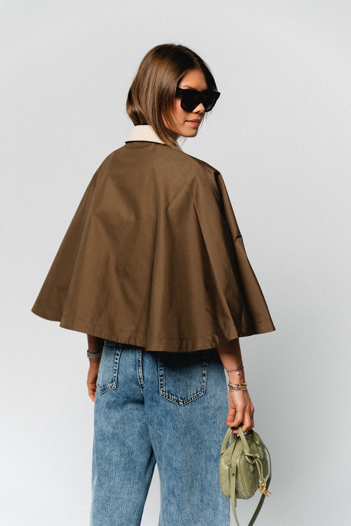 YASMaloma short trench cape oatmeal – Les Jumelles