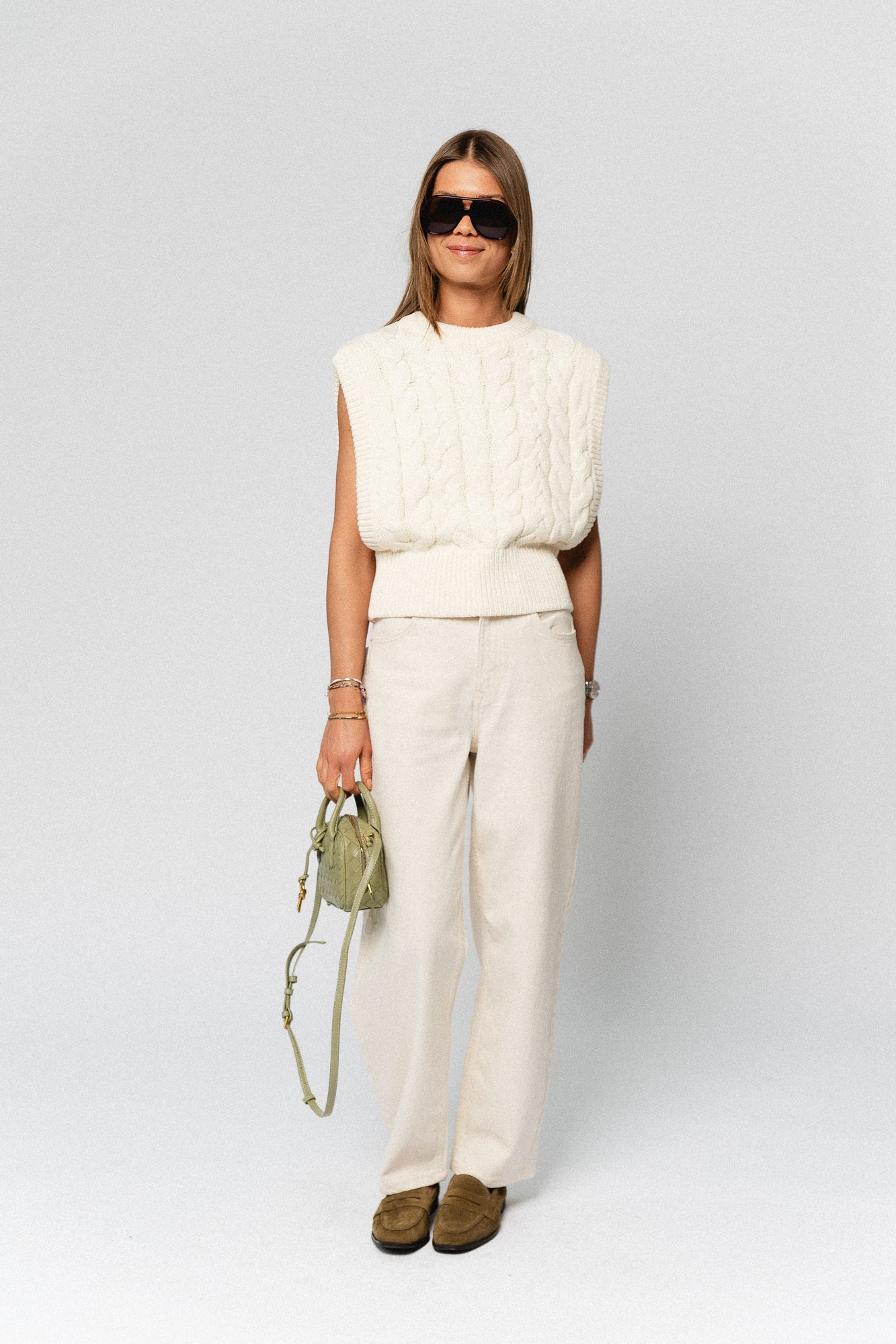 ROUCalia O-neck knitted vest birch