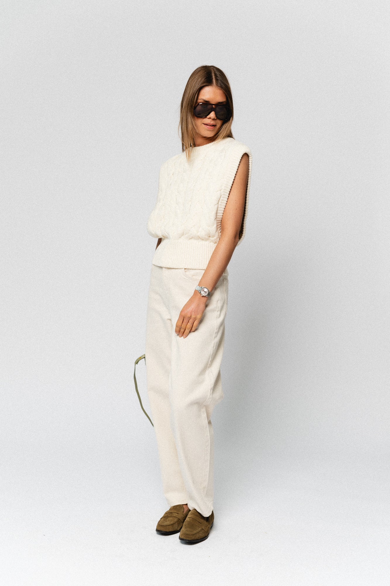 ROUCalia O-neck knitted vest birch