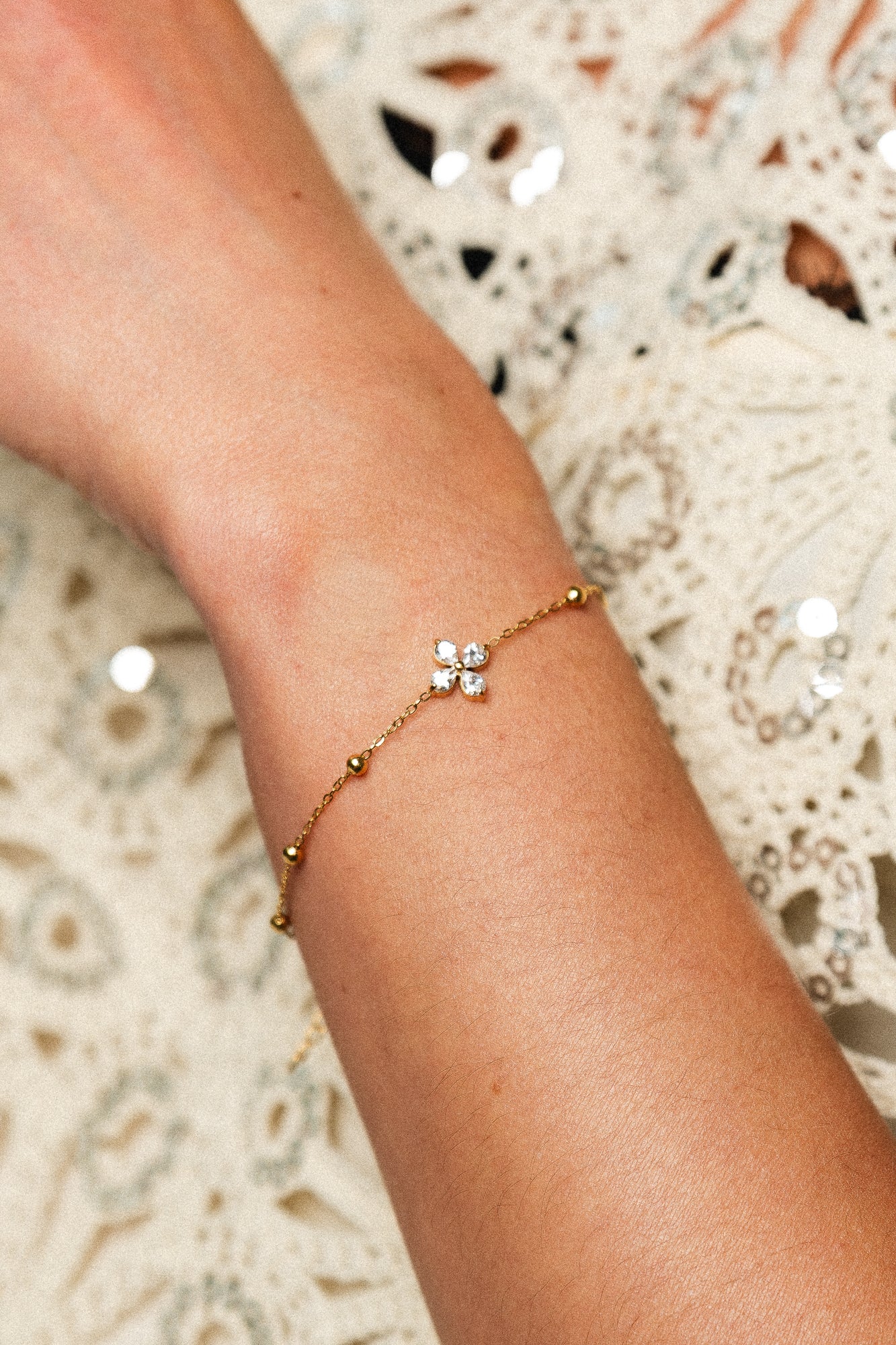 Stainless steel flower bracelet gold