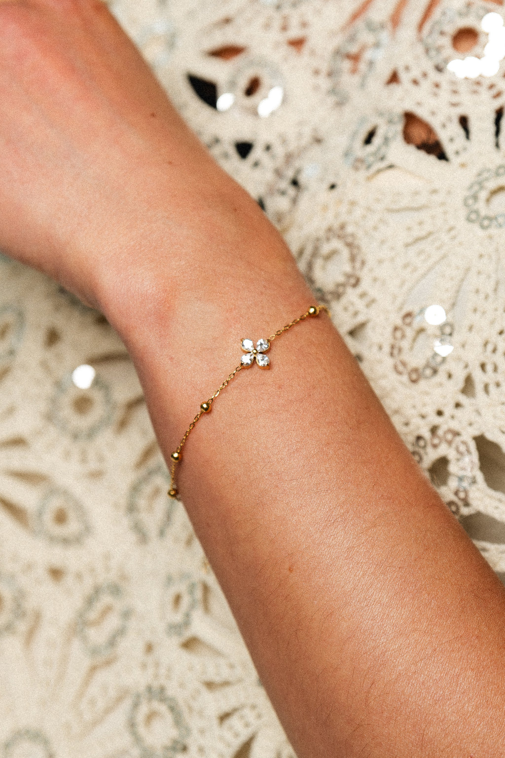 Stainless steel flower bracelet gold