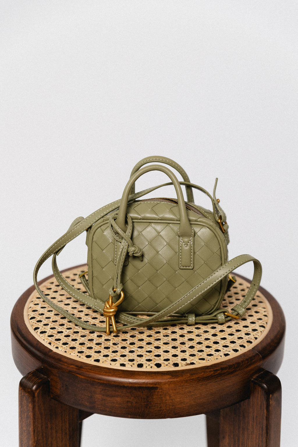 Verona woven mini bag olive
