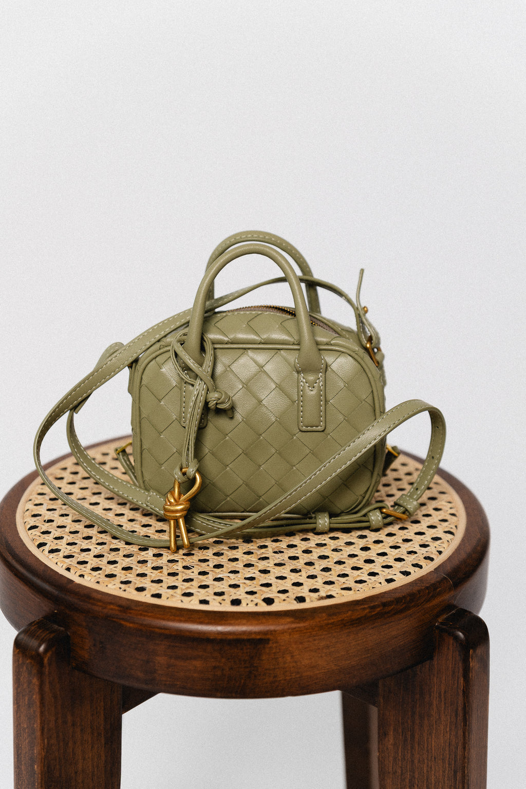 Verona woven mini bag olive