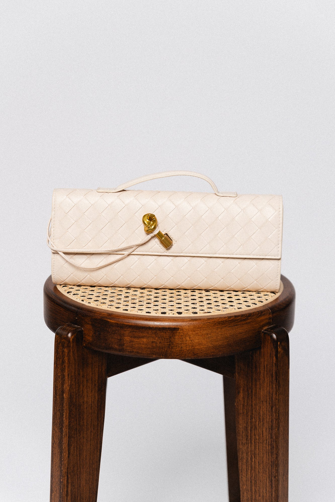 Verona woven long bag soft nude