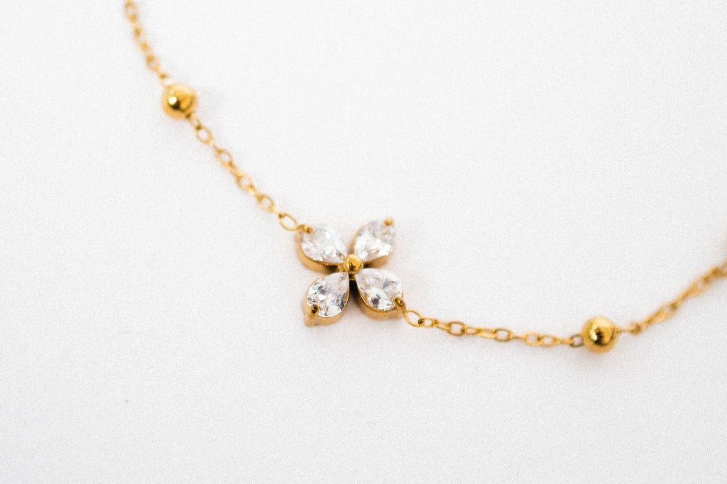 Stainless steel flower bracelet gold